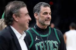 包含清晨CBA季后赛传出新动向，波士顿凯尔特人再遭质疑，管理层表态——气氛紧张，球队文化再被提及的词条