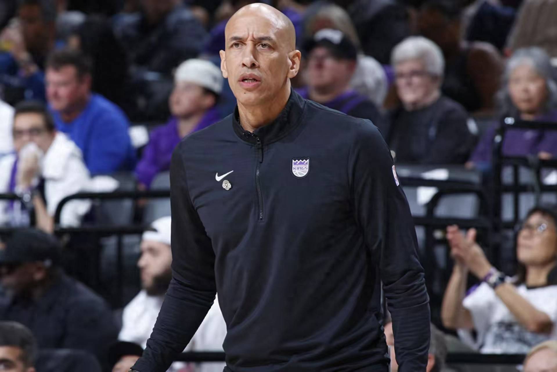 包含清晨CBA季后赛传出新动向，波士顿凯尔特人再遭质疑，管理层表态——气氛紧张，球队文化再被提及的词条