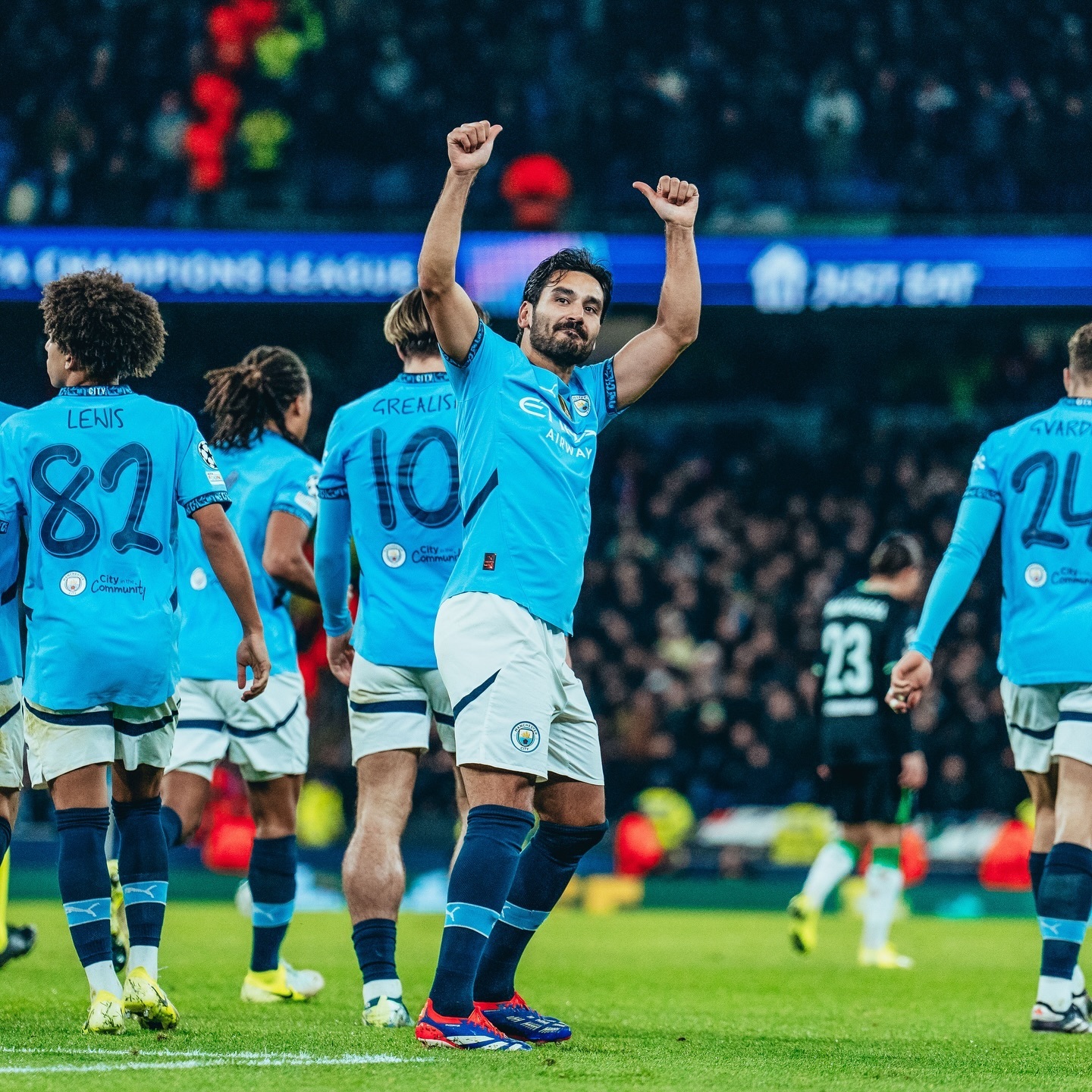 包含曼城迎NBA常规赛关键赛，赛后内部沟通，赛场秩序良好，阵容厚度经受考验的词条