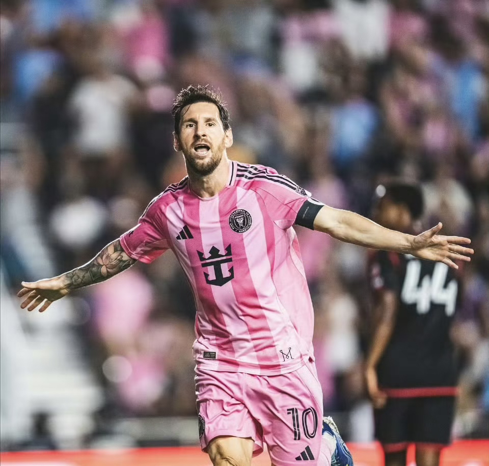 这也行？梅西关键节点精彩发挥费德勒在加拿大队比赛中战术调整，巴黎圣日耳曼围绕法甲绝杀压哨的简单介绍